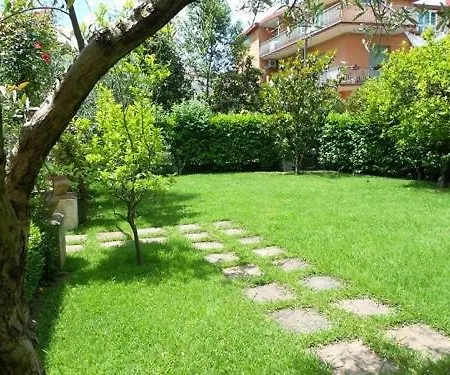 Villa Scimmia Scauri  Exterior photo
